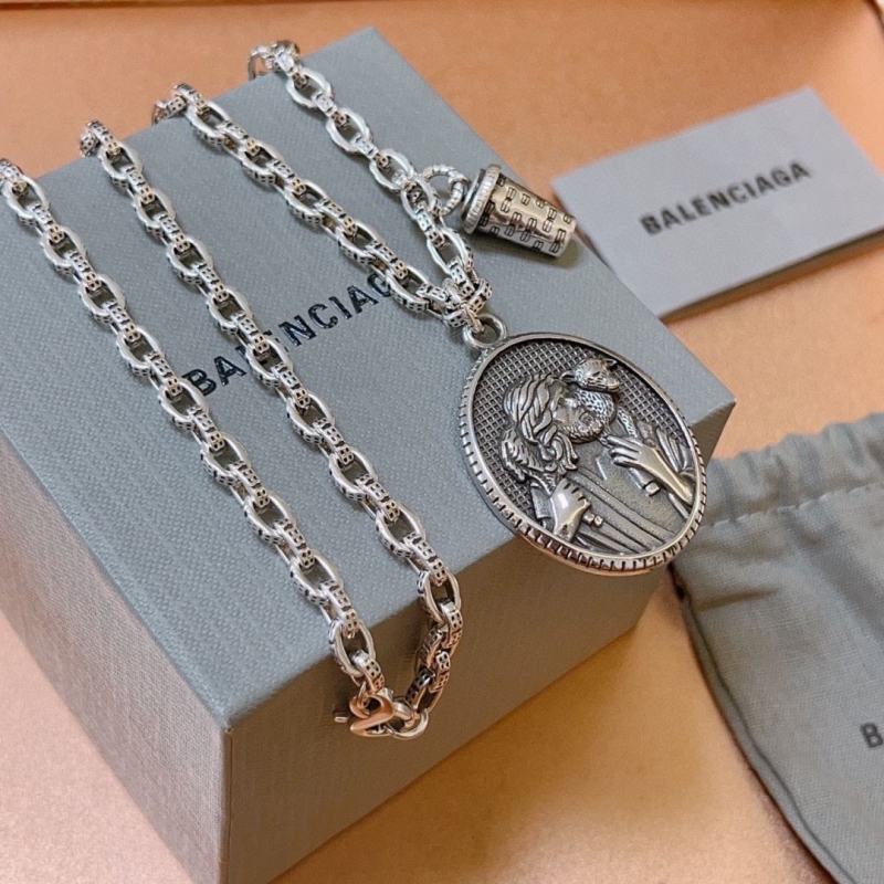 Ba1en*iaga necklaces